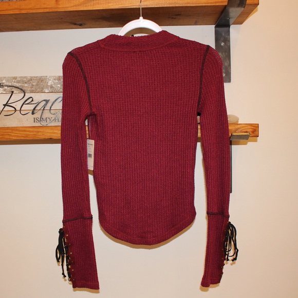 NWT Free People Mountaineer Lace Cuff Thermal - Picture 6 of 6